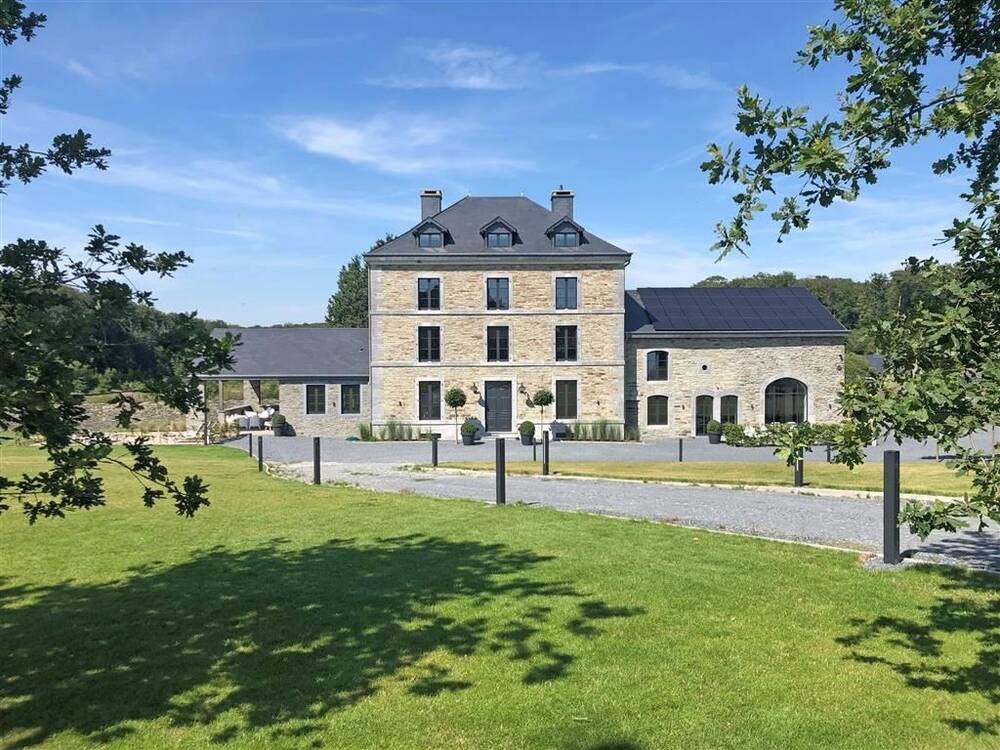 Maison à vendre à Bertrix 6880 2500000.00€ 11 chambres m² - annonce 306198