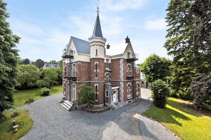 Château à vendre à Durbuy 6940 1600000.00€ 7 chambres m² - annonce 278112