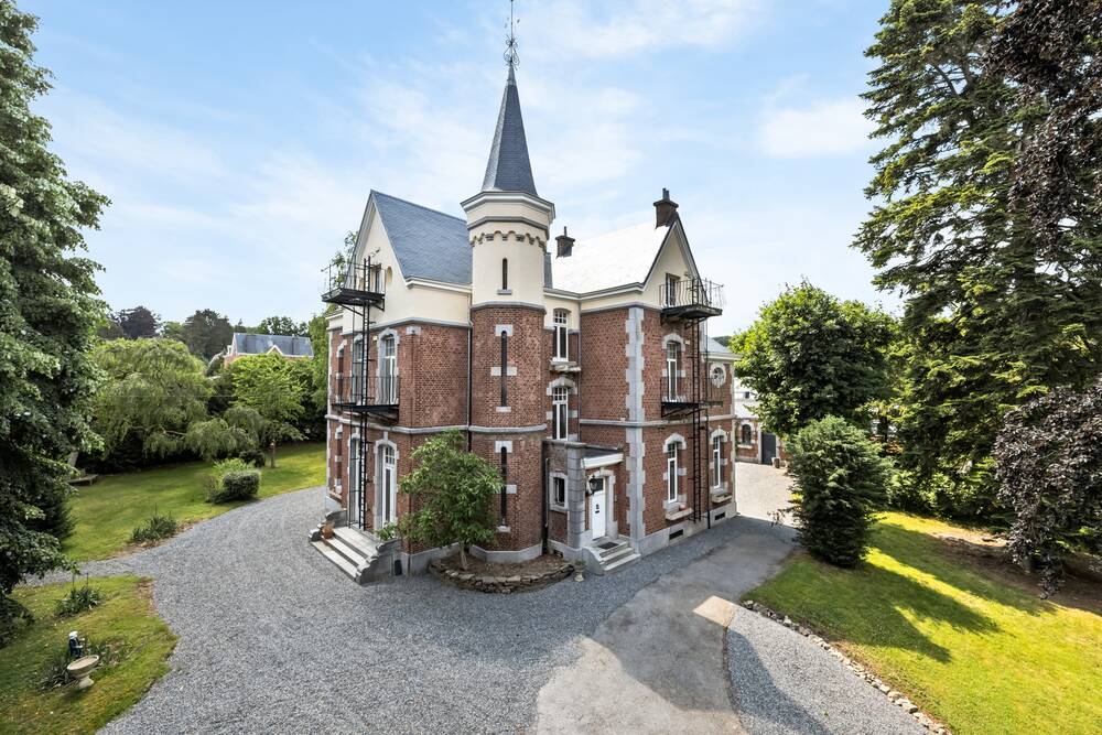Château à vendre à Durbuy 6940 1600000.00€ 7 chambres m² - annonce 137646